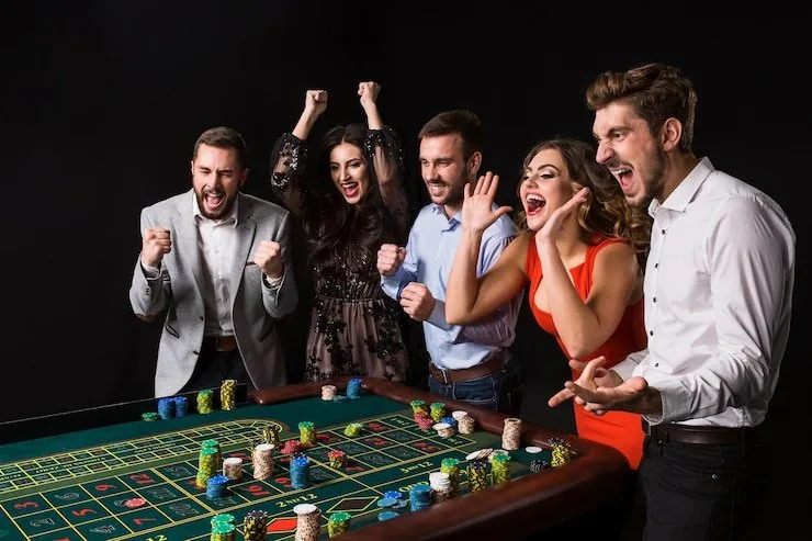 paksupper Slots, Live Tables, and Your Betslip on the Go